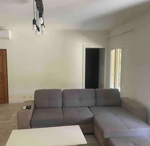 Sublime Aux Pieds Des Rivieres Et Randonnees *