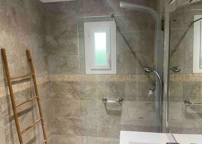 Sublime Aux Pieds Des Rivieres Et Randonnees Omessa