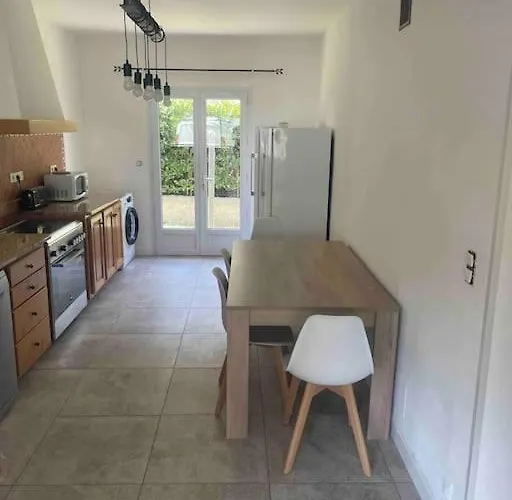 Sublime Aux Pieds Des Rivieres Et Randonnees